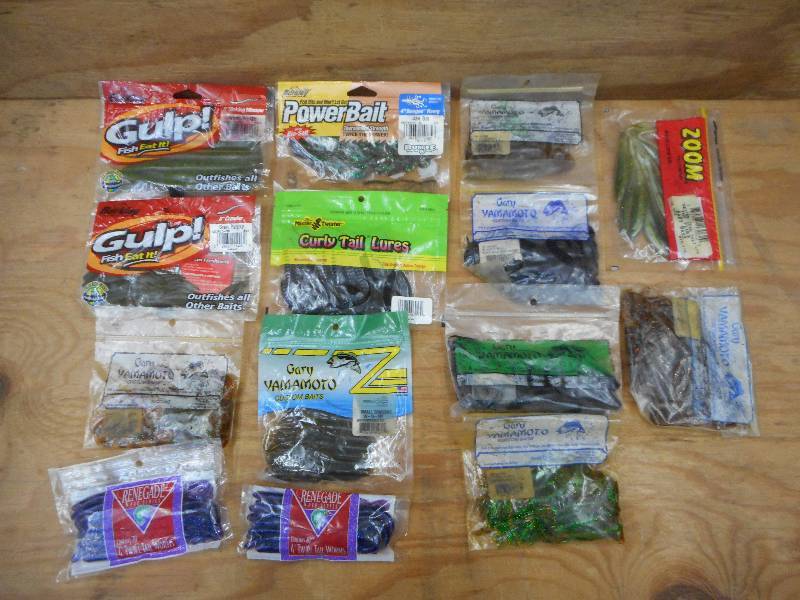 lot 133 image: Bag Of Assorted Rubber Baits ...