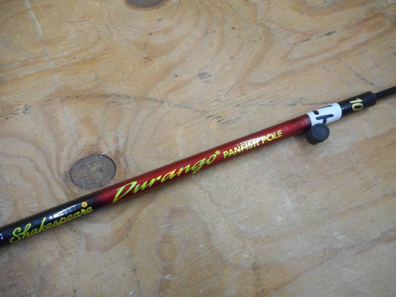 lot 147 image: Shakespeare Durrango Telescoping Pa...