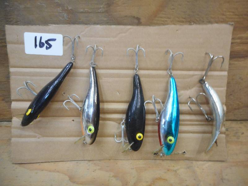 lot 165 image: (5) Assorted Large Crankbait Lures ...