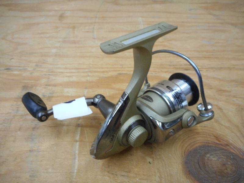 lot 250 image: Cabelas Fish Eagle FE2500X Spinning...
