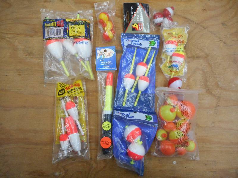 lot 285 image: Lot Of Assorted Bobbers ...