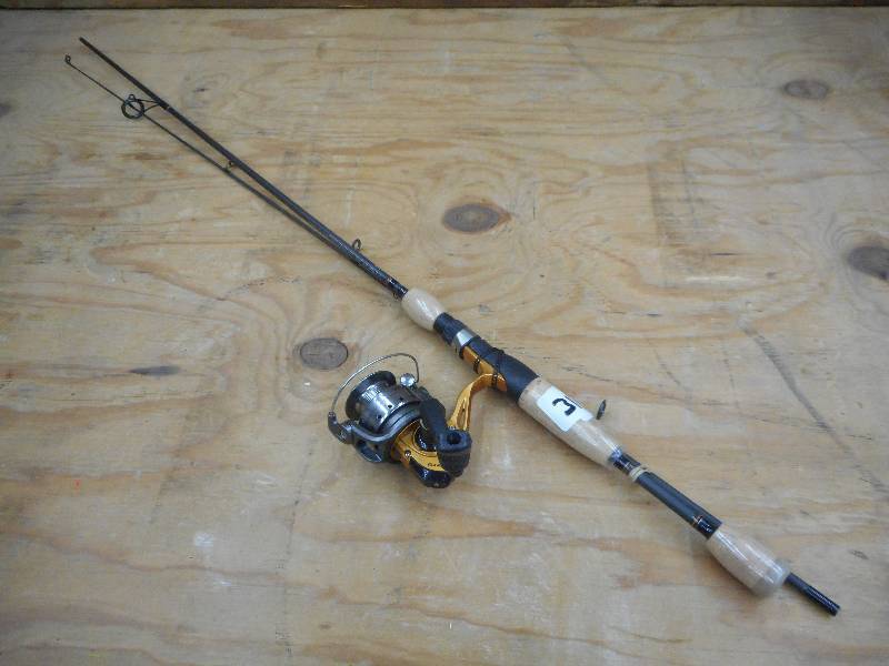lot 311 image: New Quantum 2-Piece IM7 66 Medium...