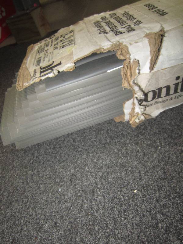 BOX  OF NEW RUBBER WALL TRIM