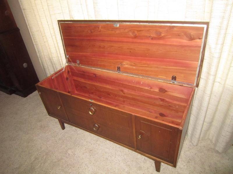 LANE CEDAR HOPE CHEST