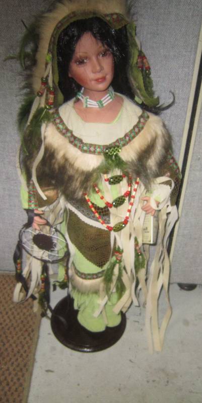 Golden Keepsake Native American Doll NEW Eagle Spirit