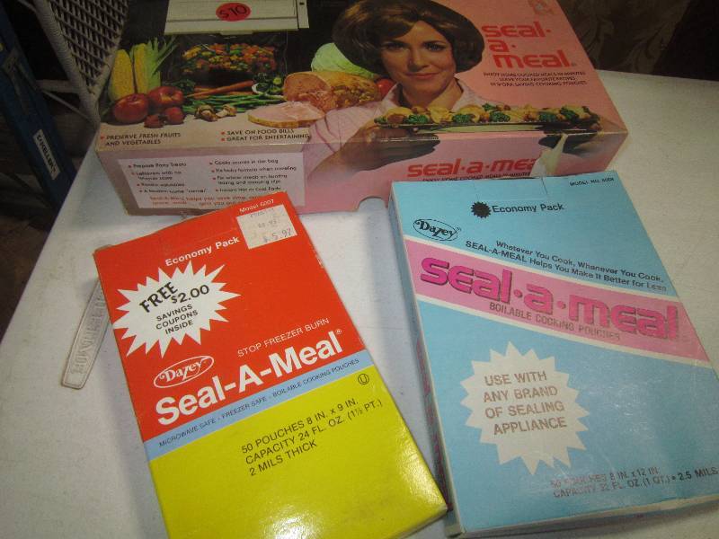 Seal a Meal Unit and 2 Packs of Bags