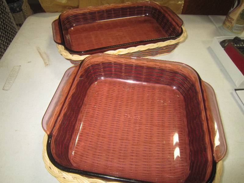 2 Casserole Dishes 8x8x2 & 11x7x1 12 with Baskets
