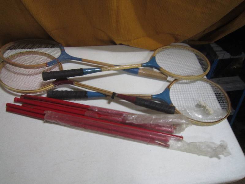 Badminton Set, Poles, Rackets and Case
