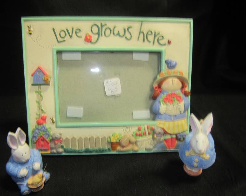 Simple Delight Sue Dreamer Picture Frame and Sandi Gore Evans two Bunnies