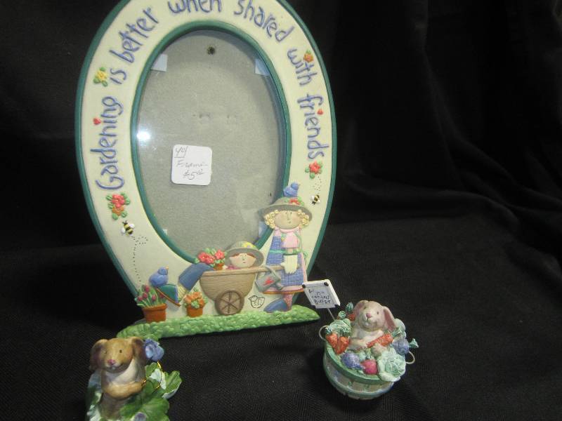 Simple Delight Sue Dreamer Picture Frame and Sandi Gore Evans two Bunnies