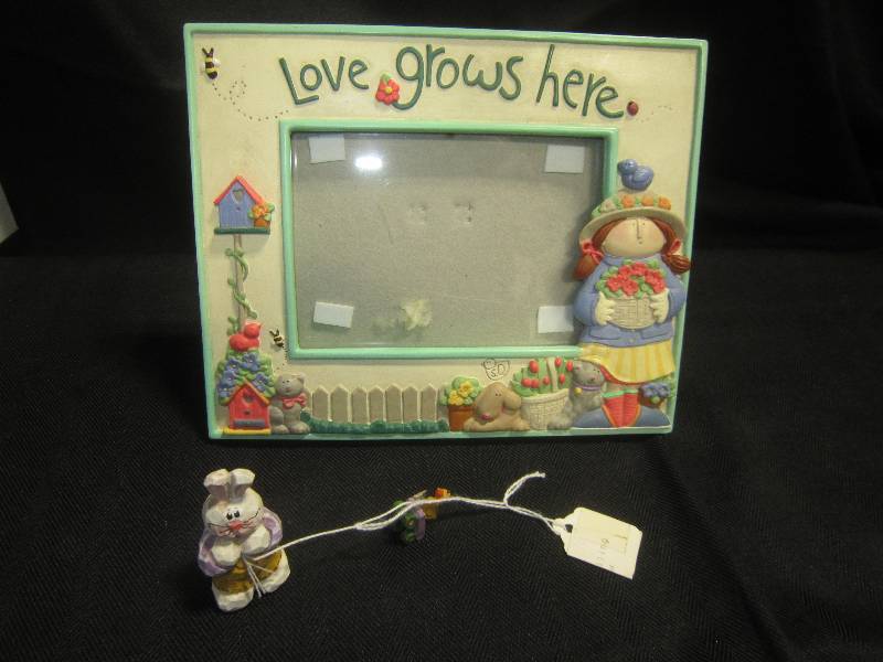 Simple Delight Sue Dreamer Picture Frame and Bunny by Eddie Walker
