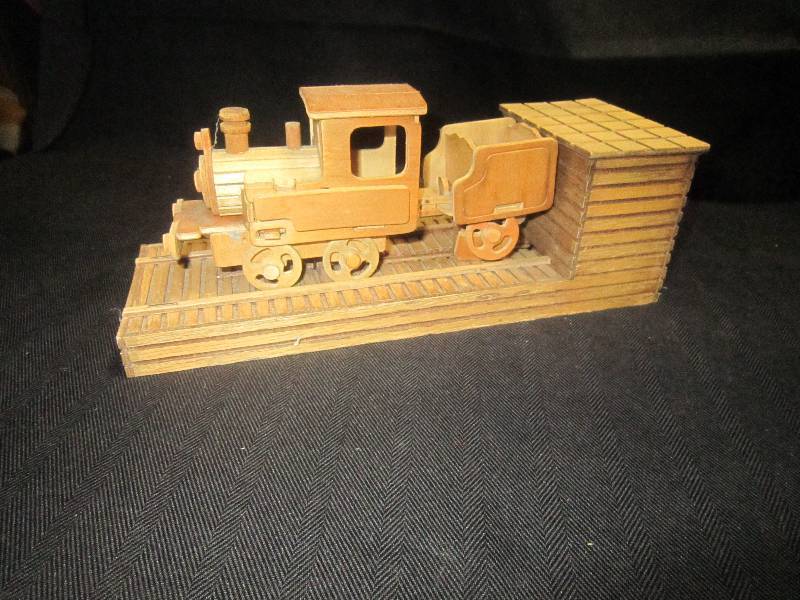 Wood Musical Train plays - Ive Been Working on the Railroad