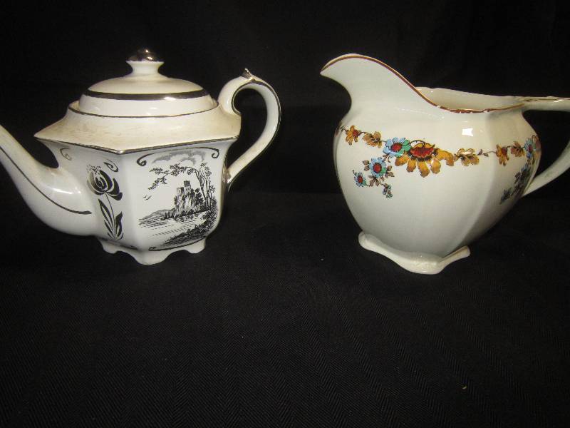 Coffee Pot, Pitcher Paramount Ivory #241 Made in England