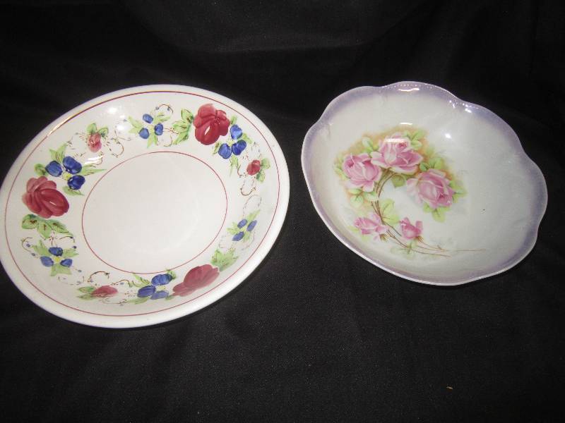 2 Serving Bowls 1 - Iron Stone, 1 Schwartzenhammer Bavaria