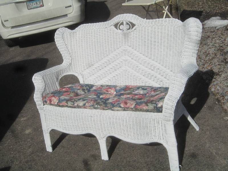 White Wicker Loveseat with cushion