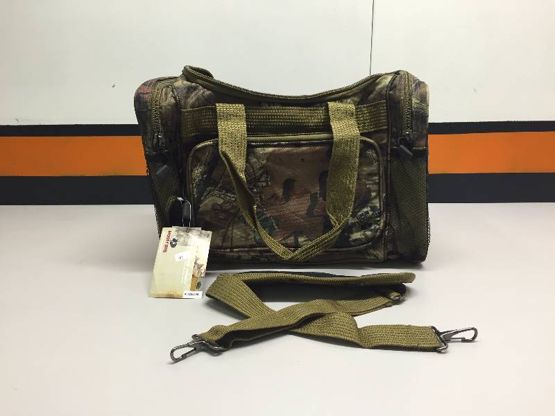 MOSSY OAK CAMO DUFFLE