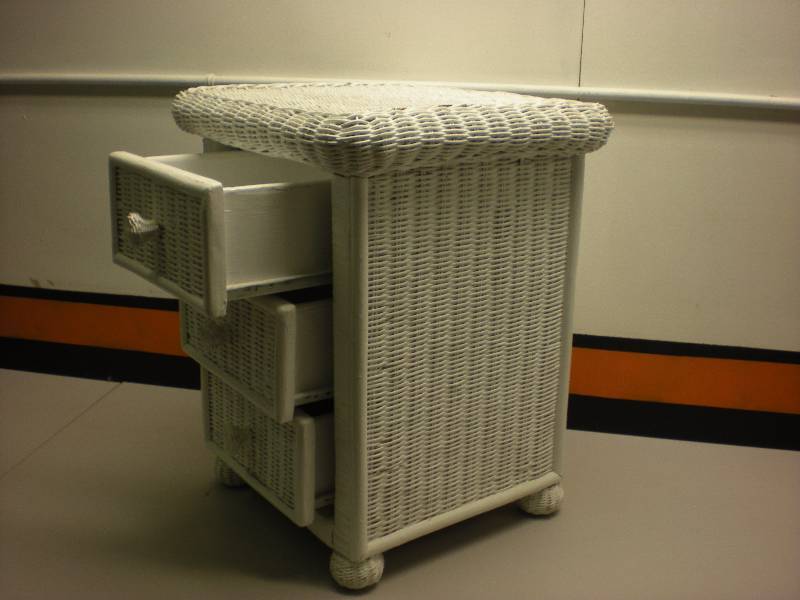 NIGHT STAND WICKER
