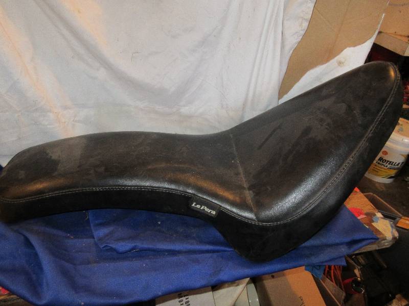 MOTOR CYCLE SEAT