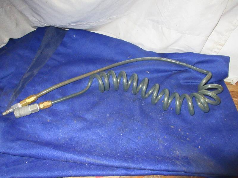 SHORT AIR HOSE