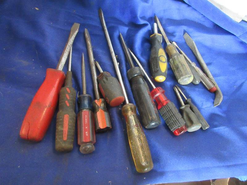 Assorted screwdrivers
