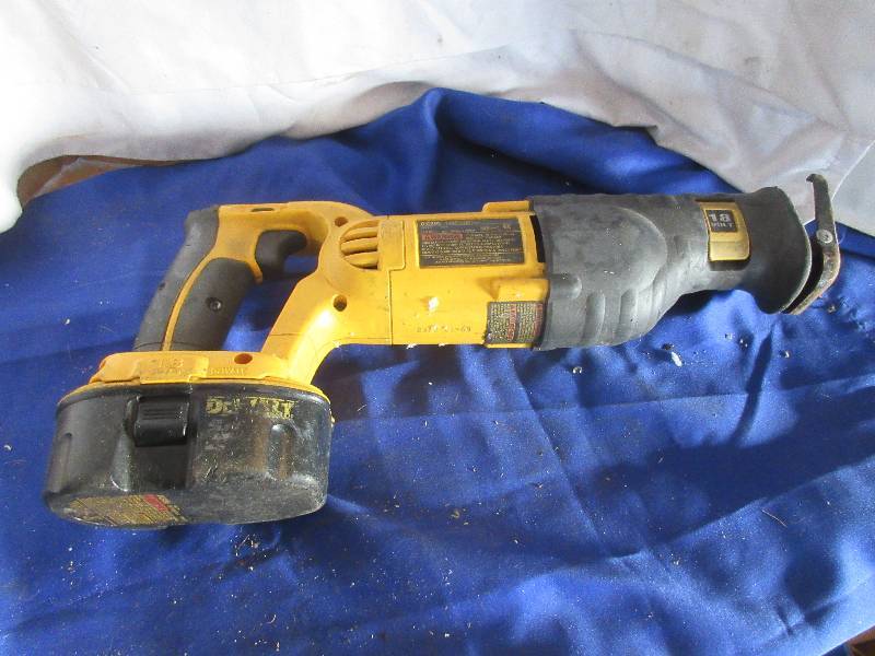 dewalt reciprocating saw