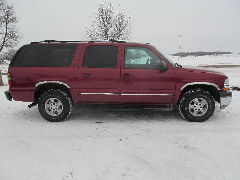 2004 Chevrolet Suburban LT