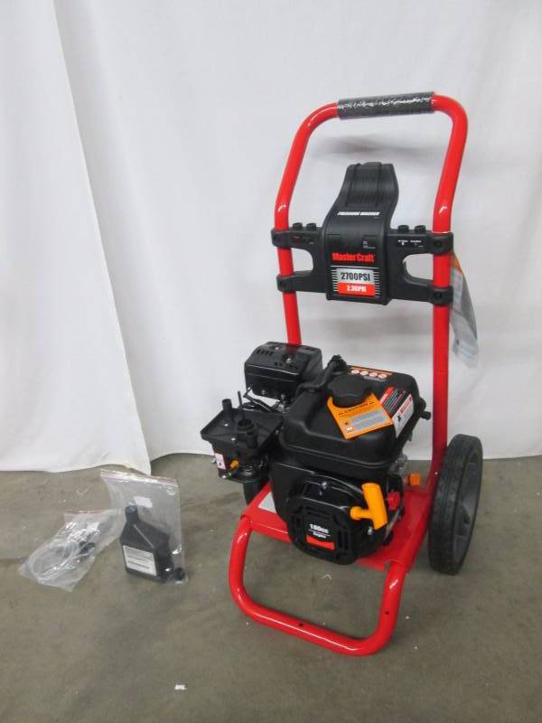 Master Craft 2700 PSI Gas Pressure Washer