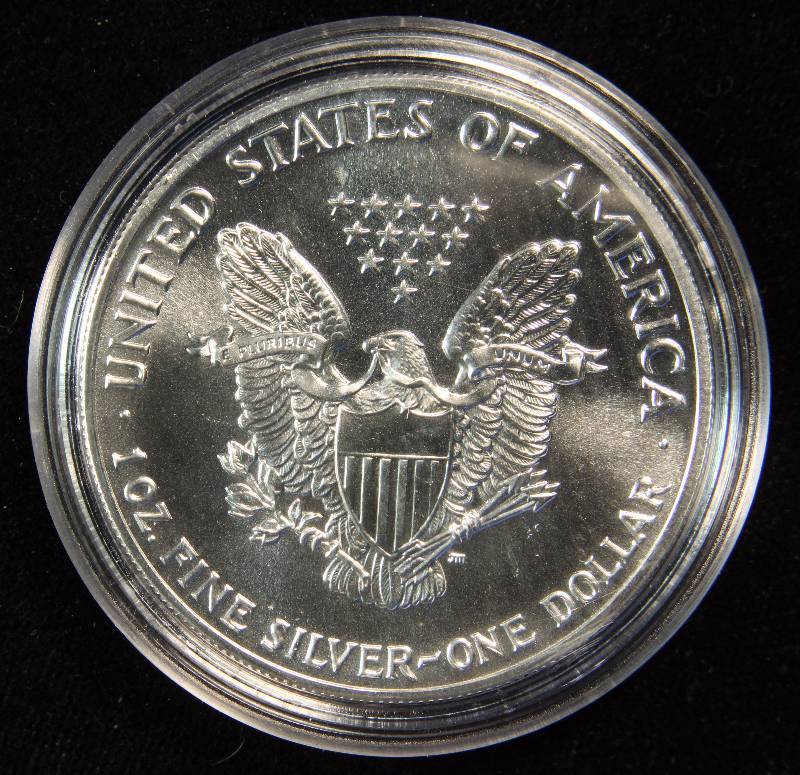 1989 AMERICAN SILVER EAGLE 1 TROY OZ. .999 FINE SILVER DOLLAR IN AIRTITE CAPSULE