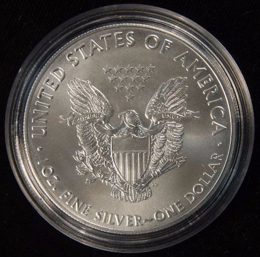 2016 AMERICAN SILVER EAGLE 1 TROY OZ. .999 FINE SILVER DOLLAR IN AIRTITE CAPSULE