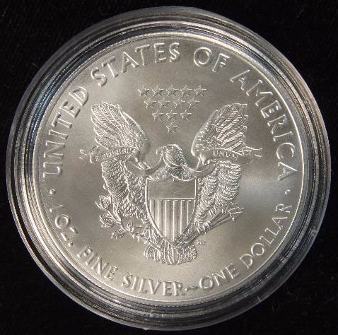 2016 AMERICAN SILVER EAGLE 1 TROY OZ. .999 FINE SILVER DOLLAR IN AIRTITE CAPSULE