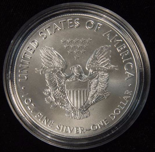 2016 AMERICAN SILVER EAGLE 1 TROY OZ. .999 FINE SILVER DOLLAR IN AIRTITE CAPSULE