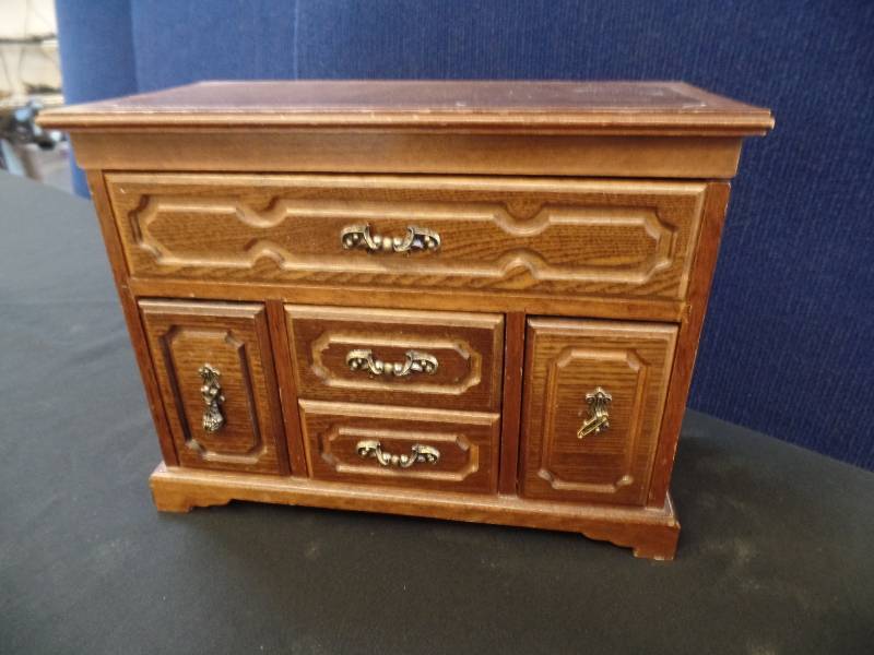 Jewelry Box