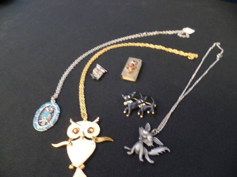 Womens Animal Themed Jewelry