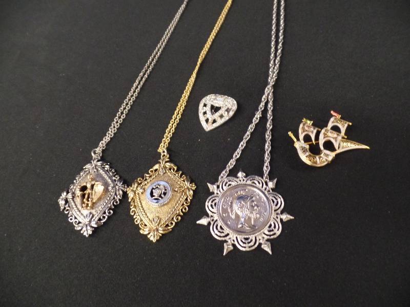 Womens Jewelry Assortment