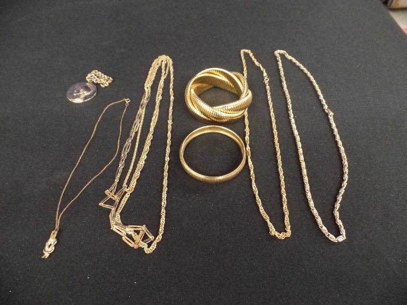 Womens Jewelry Assortment