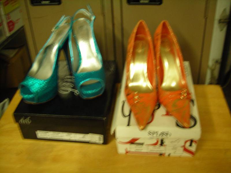 2 Pair Ladies High Heels Size 7