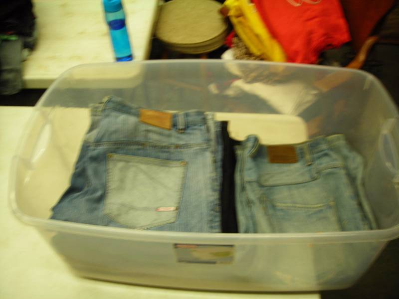 9 Pair Size 38, 2 Pair Size 36, 1 Pair Mens 40 Denim Shorts With Tote