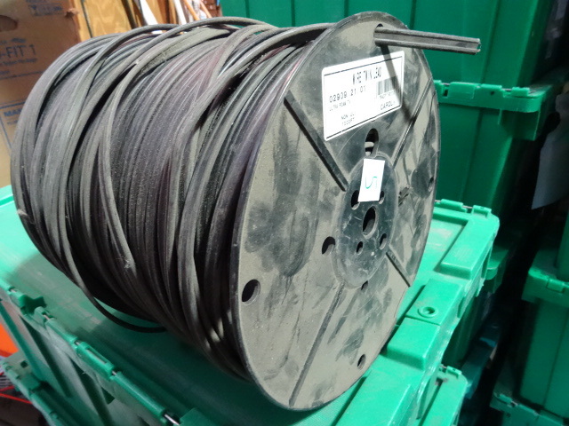 lot 5 image: NEW Spool Antenna Wire Twin Lead approx 1000 ft