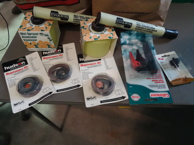 lot 20 image: NEW Lot Garden Mist Sprayers, Sprayer Repair Kits and more