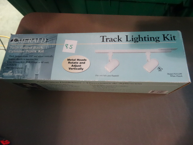 lot 85 image: NEW Emerald Track Lighting Kit Twin Round Back Cylindar Lights pn P2512W