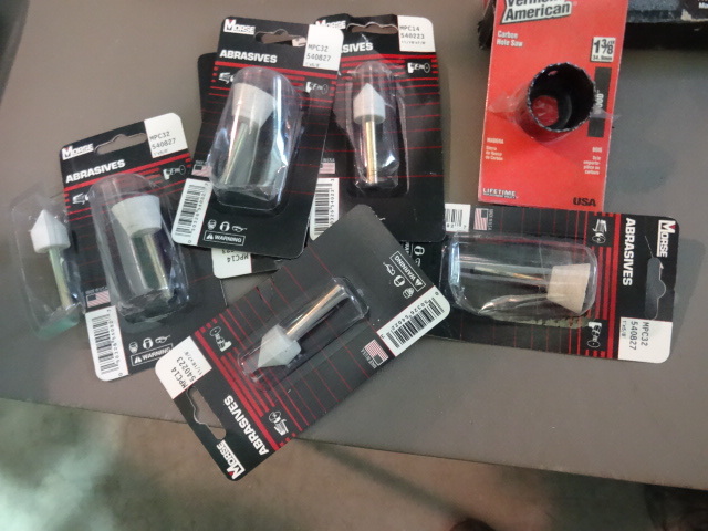 lot 100 image: NEW LOT Abrasive Grinding Wheels and qty 1 Hole Saw