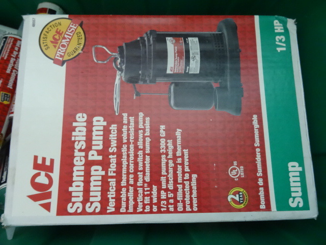 lot 126 image: NEW ACE Submersible Sump Pump 1  3 HP Model 48557