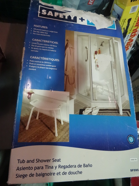 lot 178 image: NEW Safety First Tub and Shower Seat