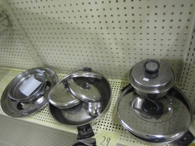 lot 29 image: Lot of metal cookware...