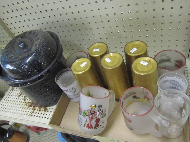 lot 31 image: Lot of kitchenware...