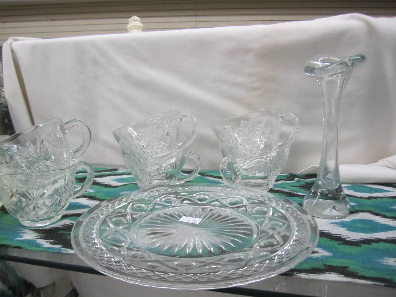 lot 308 image: Fine glassware...