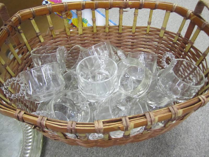 lot 327 image: Fine glassware...