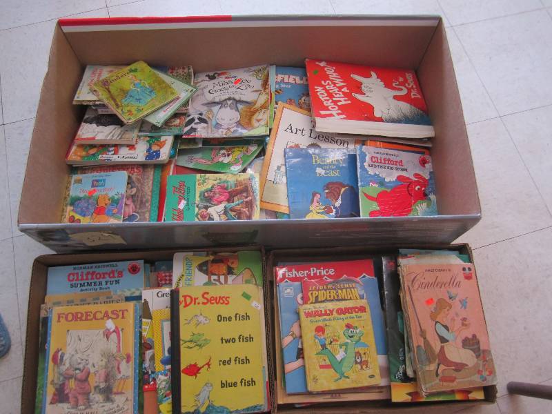 lot 329 image: Childrens books...