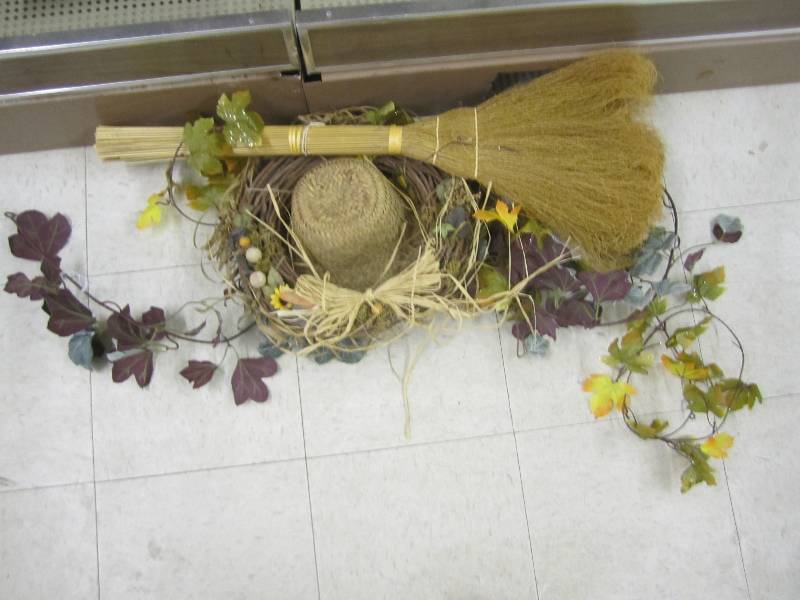 lot 382 image: Decorative broom and more...