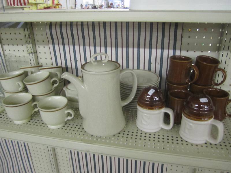 lot 393 image: Lot of vintage glassware...